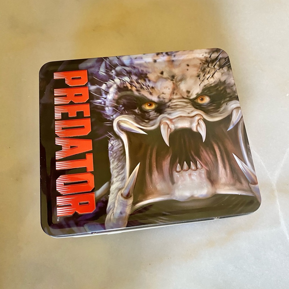 NWOT ‘Predator’ Diamond Select Toys & Collectibles Tin Lunchbox with Thermos
